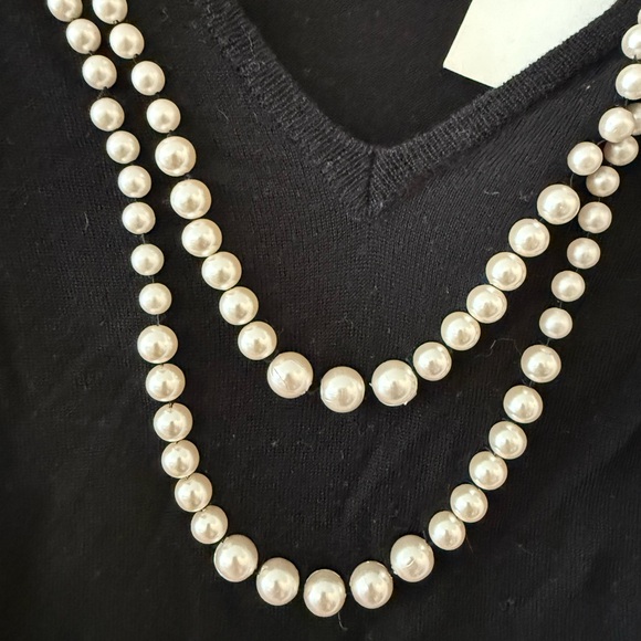 LOVE MOSCHINO TOP WITH PEARLS - Picture 3 of 9